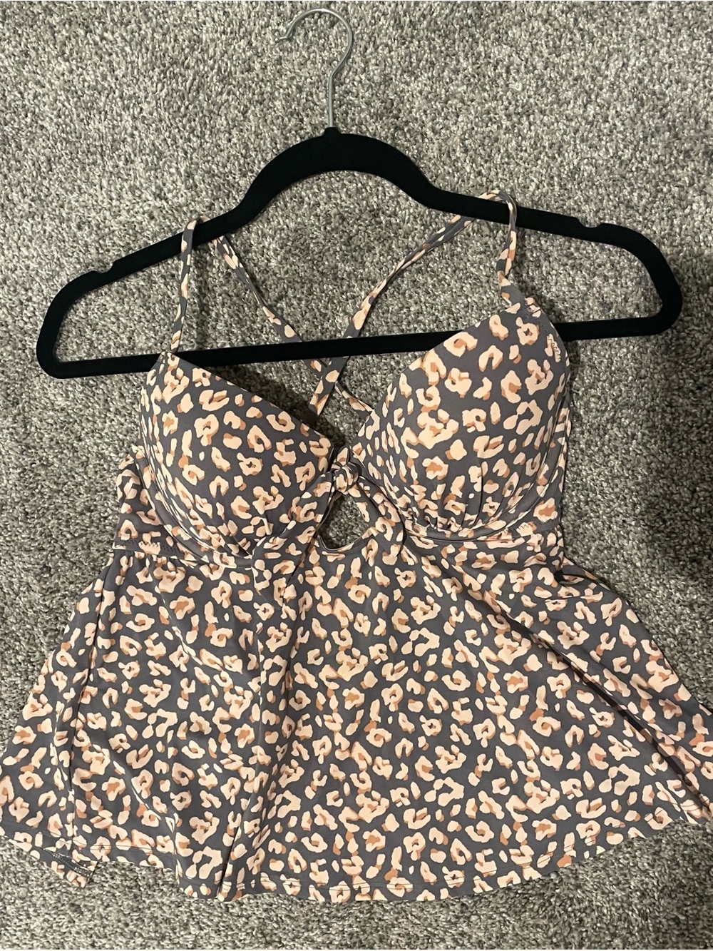 Shade & Shore Gray and Peach Leopard Swim Top
